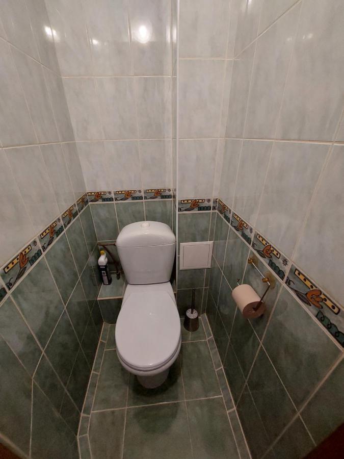 2К Апартаменты Ул.Ревуцкого 19/1 Kijów Zewnętrze zdjęcie